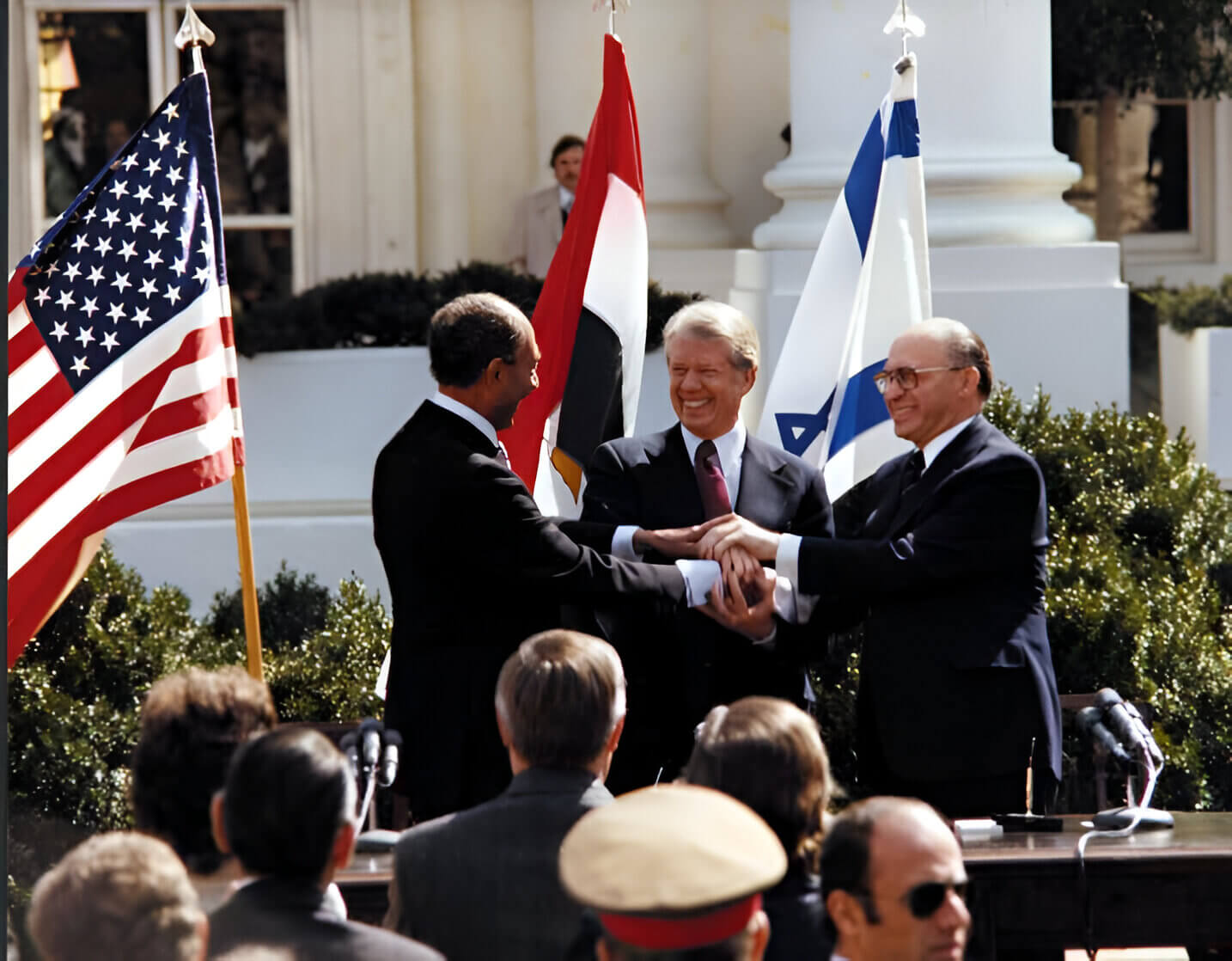 Firma de los Acuerdos Camp David en Washington entre Egipto e Israel. El entendimiento árabe-israelí era uno de los pilares para consolidar el control de Estados Unidos del Golfo Pérsico.