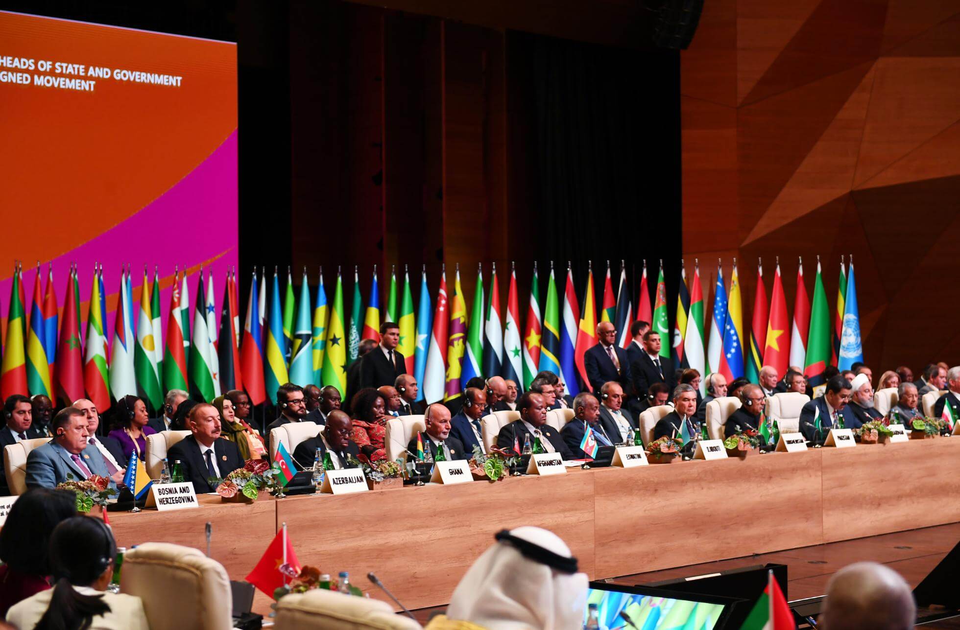 Celebración de la 18ª cumbre del Movimiento de Países no Alineados, uno de los principales foros geopolíticos que representan al sur global.