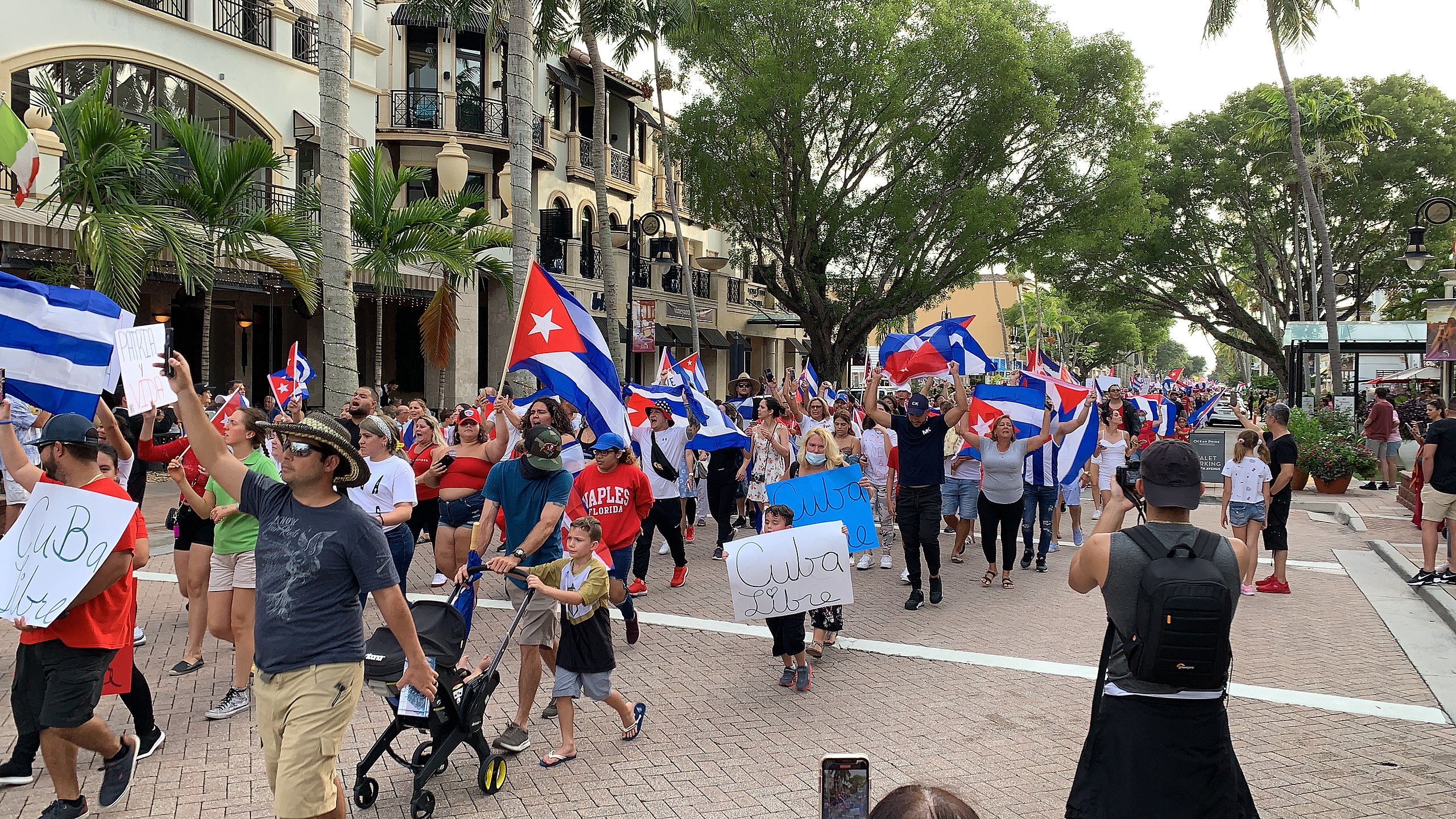 Protesta organizada en Florida, Estados Unidos, en solidaridad con las movilizaciones ocurridas en Cuba en julio de 2021.