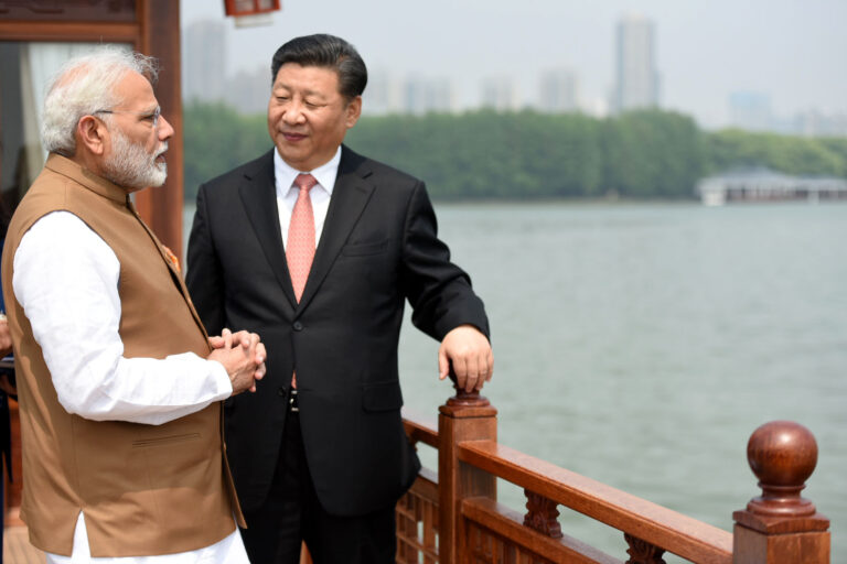 Narendra Modi, primer ministro de India, y Xi Jinping, presidente de China