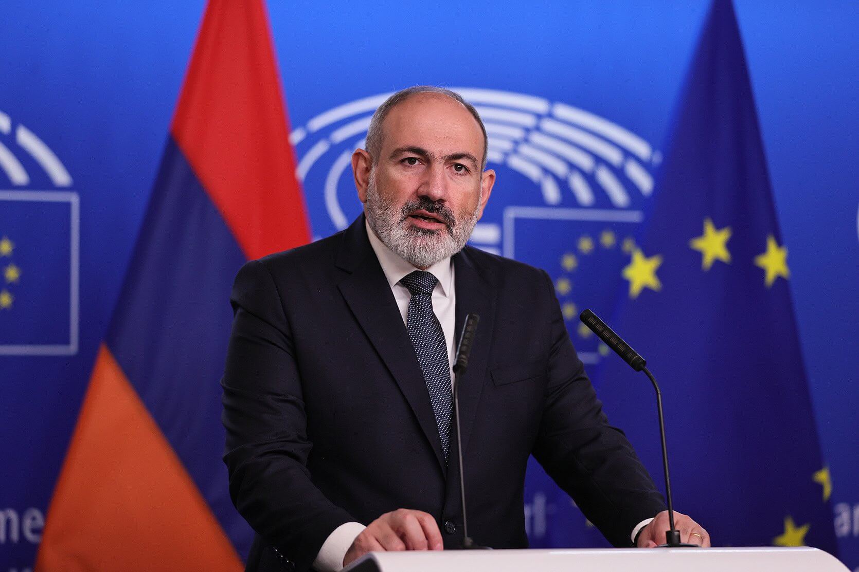 Nikol Pashinyan, presidente de Armenia, busca reforzar los vínculos con la Unión Europea y Estados Unidos.