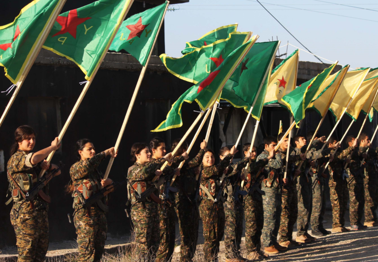 Combatientes kurdas