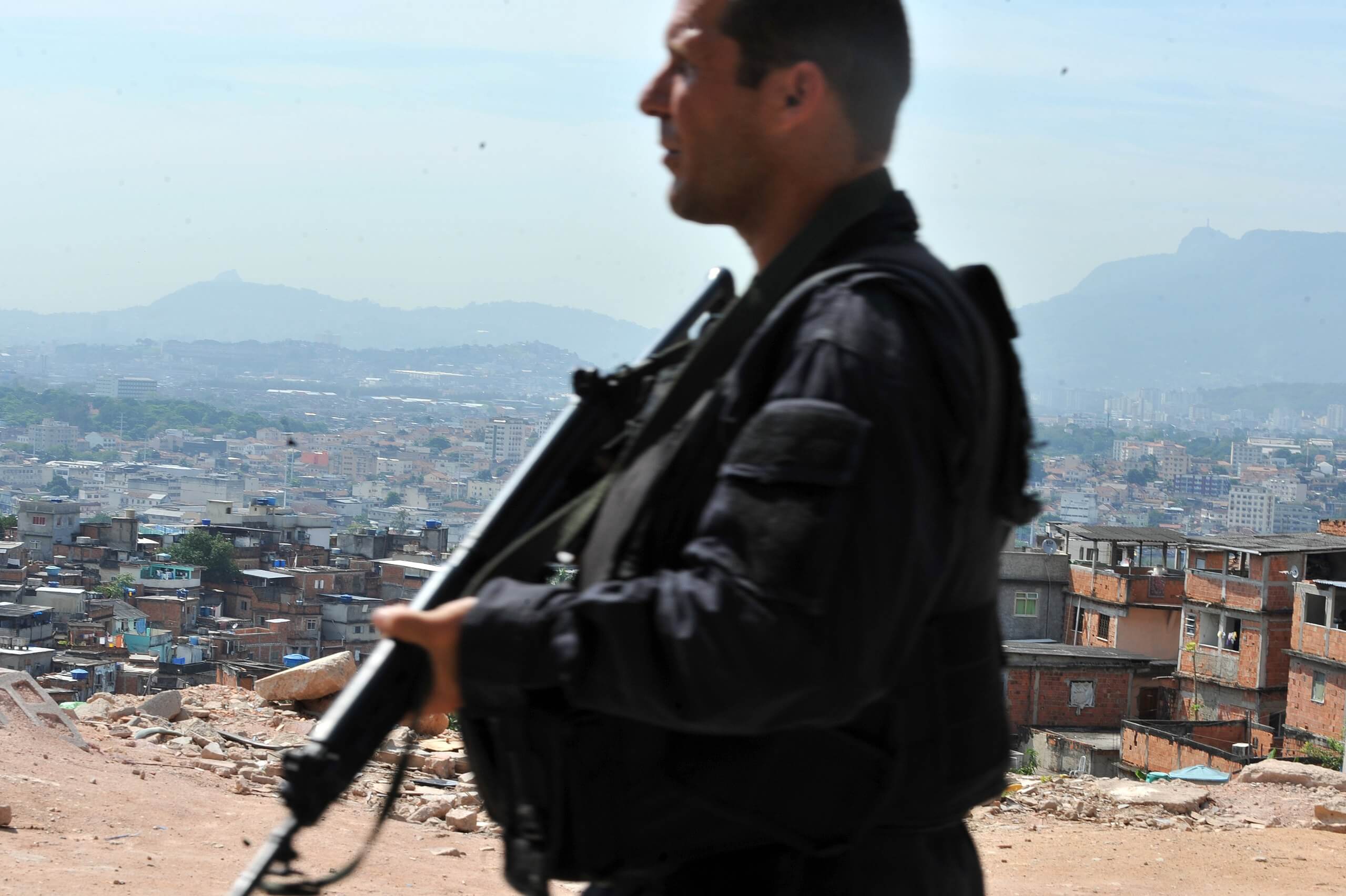 El crimen organizado en Brasil vive entre treguas frágiles y guerras abiertas, con el Primer Comando Capital y el Comando Vermelho compitiendo por el control local e internacional.