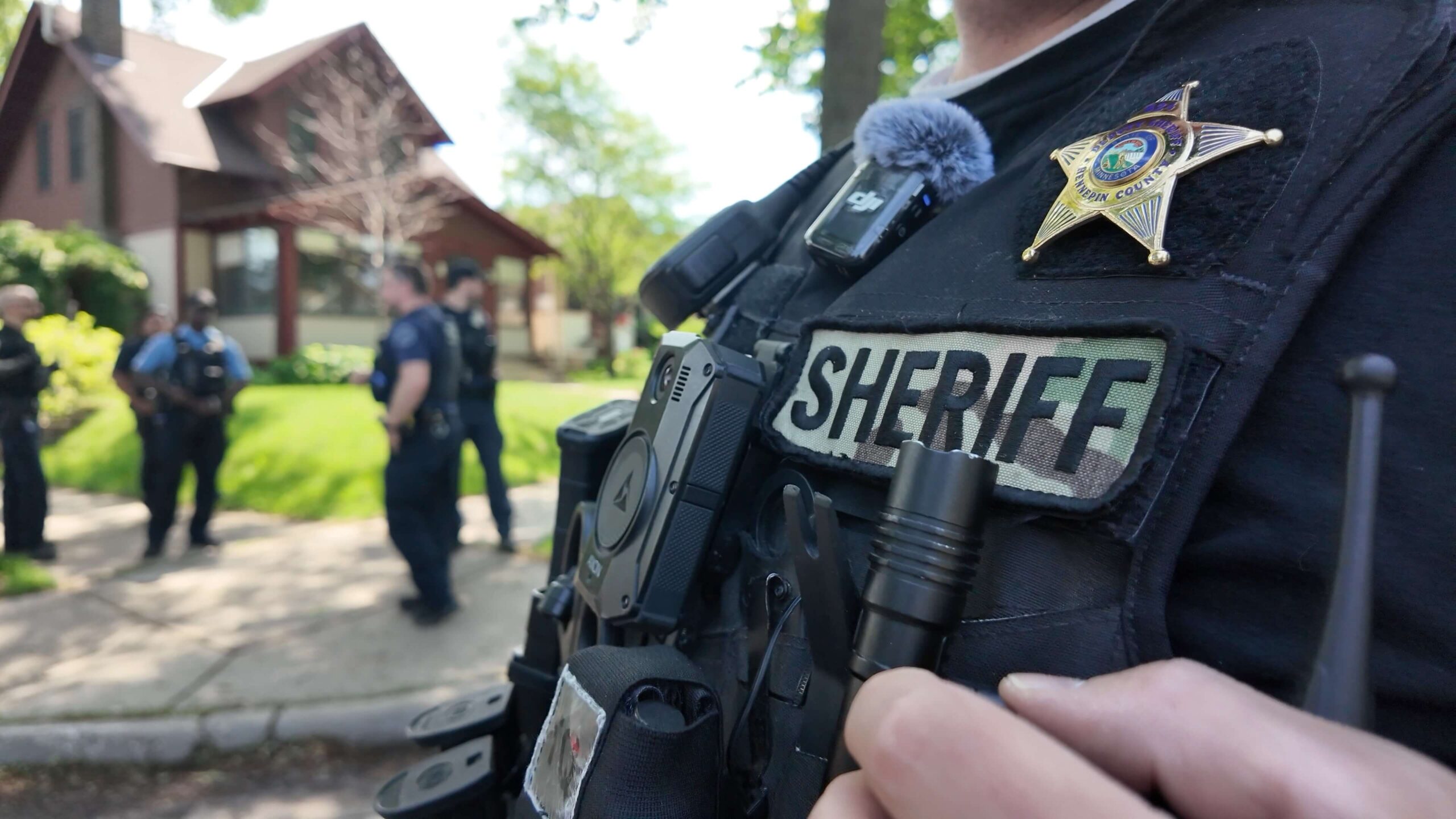 Un hombre perpetró dos atentados en Minnesota, Estados Unidos, matando a una congresista e hiriendo a un senador del Partido Demócrata.