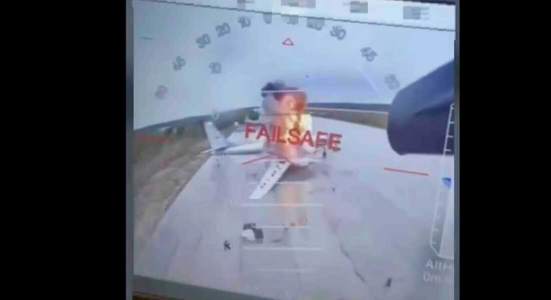 Uno de los drones de Ucrania alcanza un bombardero Tu-95 de la aviación estratégica rusa. 