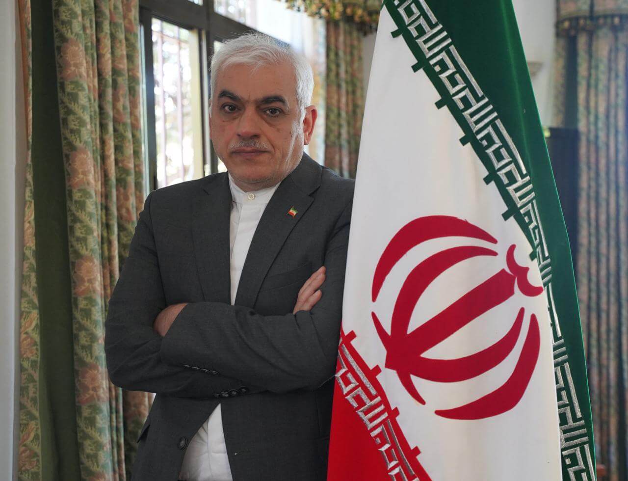 Reza Zabib, embajador de Irán en España, atiende al equipo de Descifrando la Guerra.