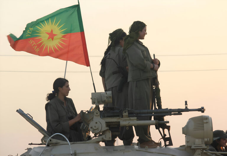 Tras la disolución del PKK, el encaje del pueblo kurdo en Turquía y en otros países de la región abre incógnitas.