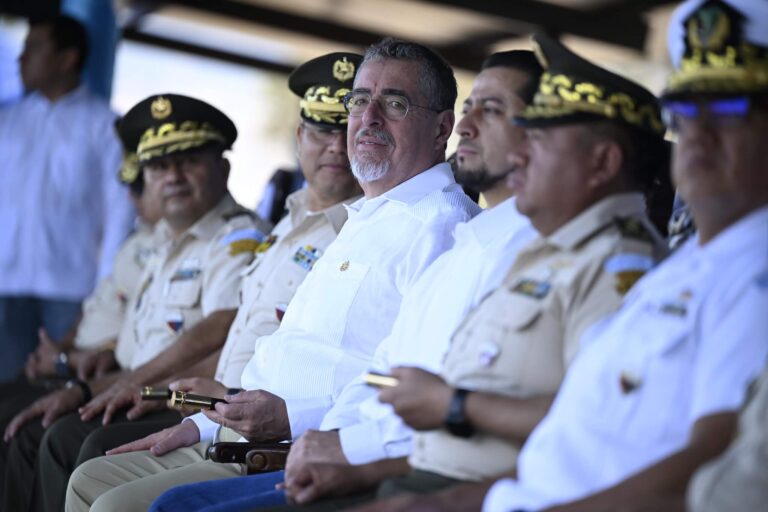 Presidente Bernardo Arévalo participó en el aniversario del Día de las Fuerzas de Tierra del Ejército de Guatemala y conmemoración del 174 aniversario de la Batalla de La Arada