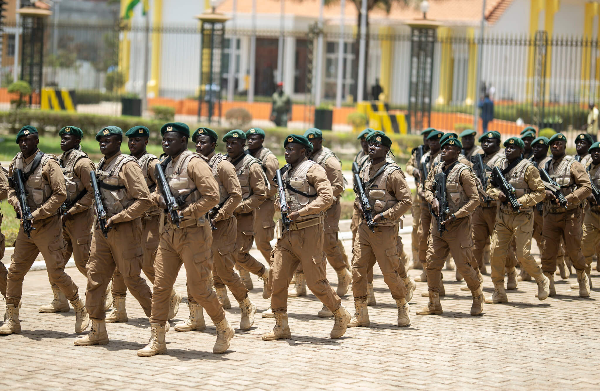 El golpe de Estado en Guinea-Bissau, liderado por un sector del ejército, estalla apenas días después de unas tensas elecciones generales.