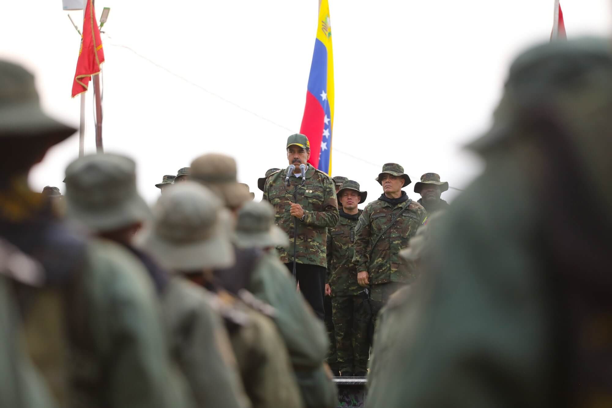 Los ataques de Estados Unidos contra Venezuela se producen tras el despliegue de un amplio contingente militar en el mar Caribe.