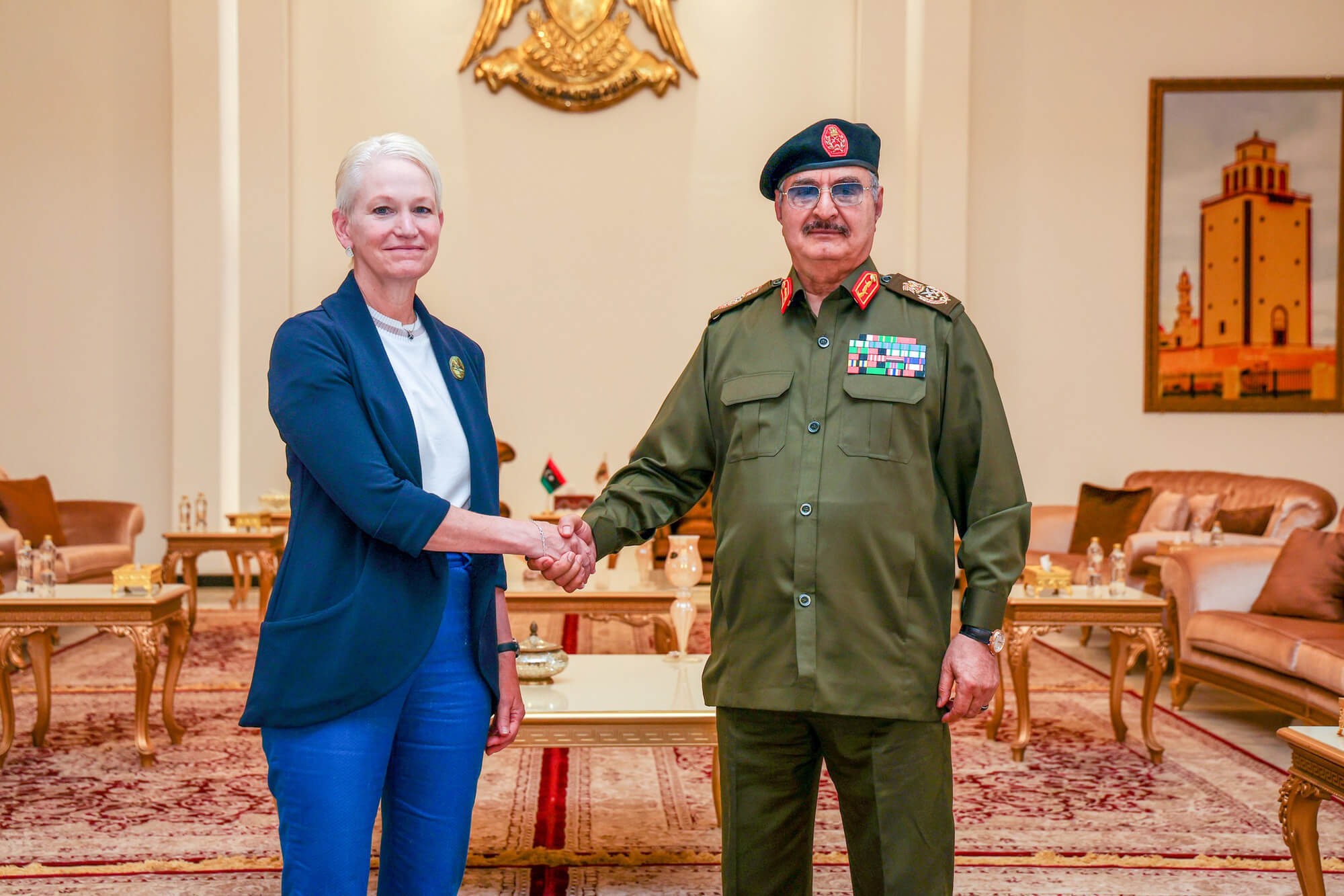 El mariscal Khalifa Haftar ha lanzado una "movilización popular" para tratar de desacreditar a la ONU y elevarse a la presidencia de Libia. 