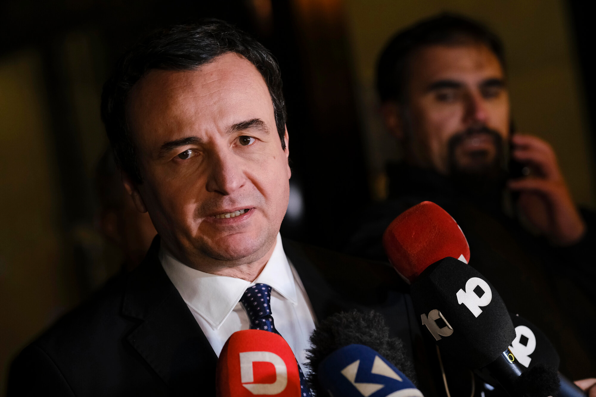 La formación de Albin Kurti gana las elecciones, pero deberá recabar apoyos externos para gobernar en un contexto de elevada complejidad económica y política en Kosovo.