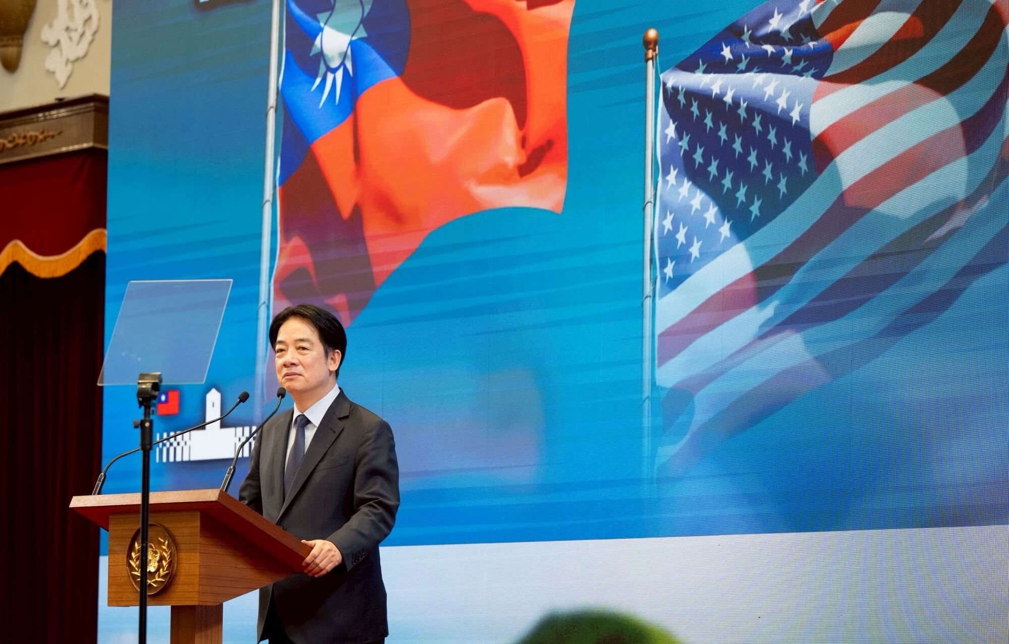 El presupuesto de defensa agita la política de Taiwán entre los partidarios de Estados Unidos y quienes apuestan por negociar con China.