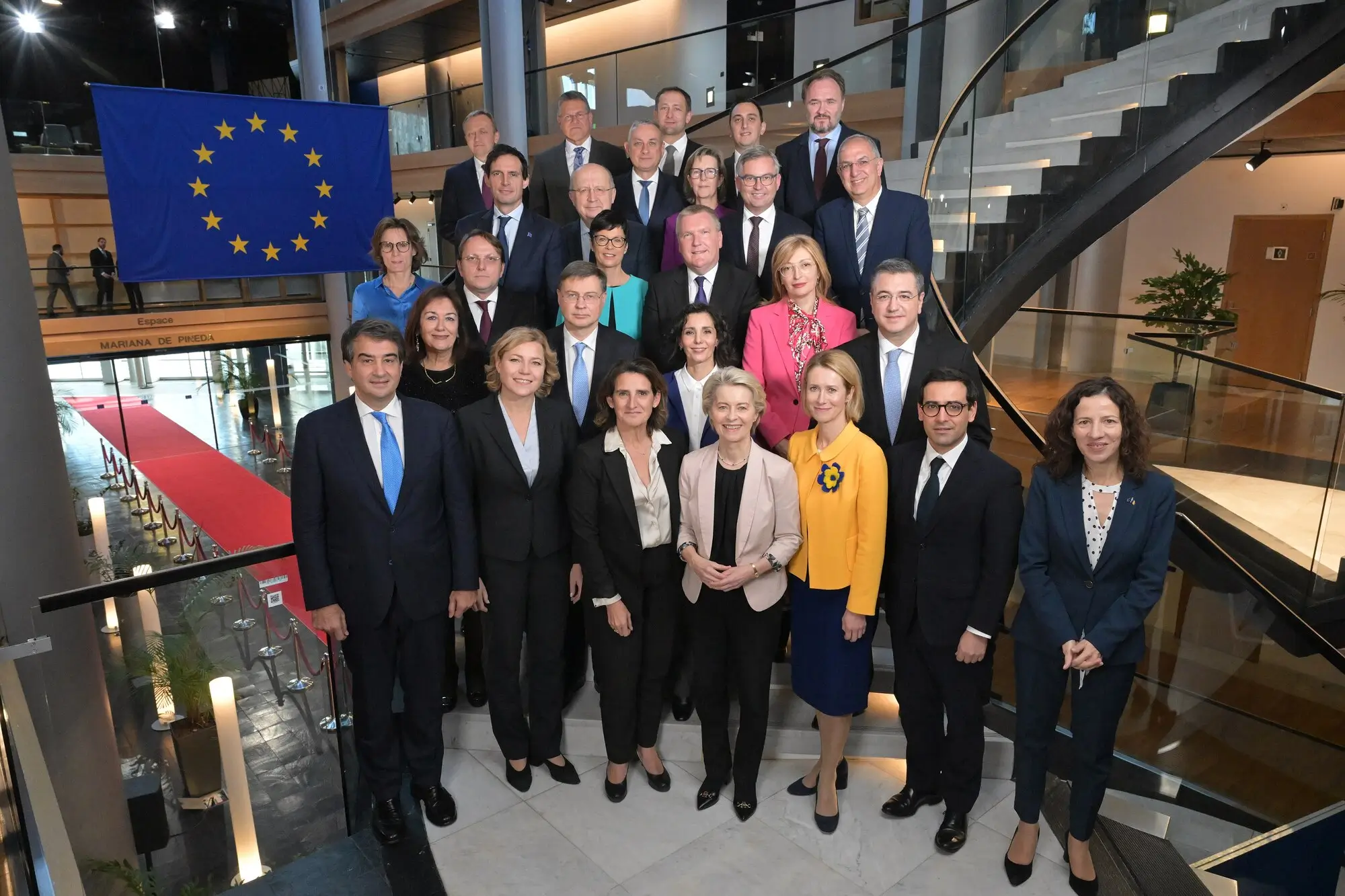 Miembros de la Comisión Europea presidida por Ursula von der Leyen, anunciada el 27 de noviembre de 2024.