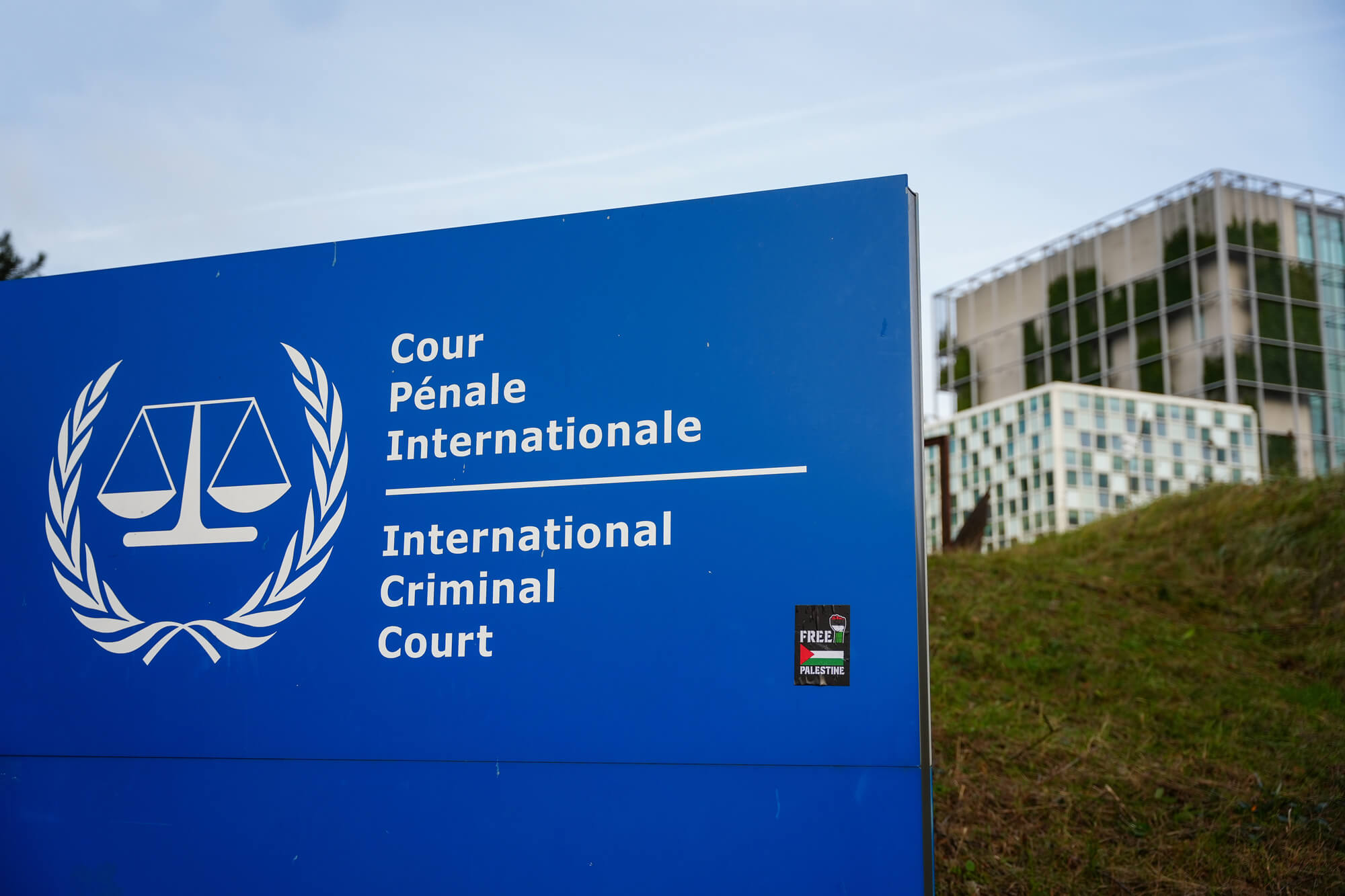 Las sanciones de Estados Unidos contra la Corte Penal Internacional reflejan el enfrentamiento de Trump con la justicia internacional.